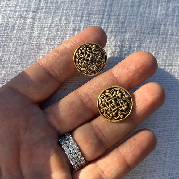 Vintage MMA Museum Modern Art Clip Earrings - Picture 3 of 15